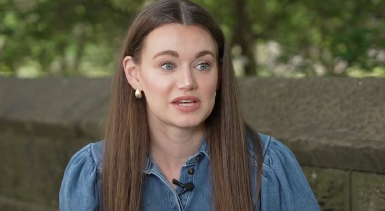 She Got a Text Offering a “Simple” Job. It Cost Her ,000