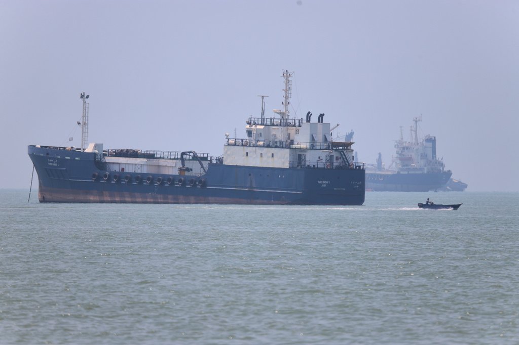 Ceasefire Shattered: US Military Launches Massive Strikes on Iran After Drone Attack on Oil Tanker in Strait of Hormuz