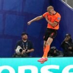 Dutch Fans Turn Kansas City Orange as Netherlands Clinch World Cup Group Victory