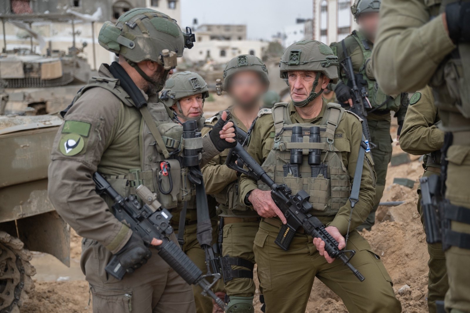 IDF Encircles Hezbollah Fighters in Lebanon Amid Kidnapping Surge