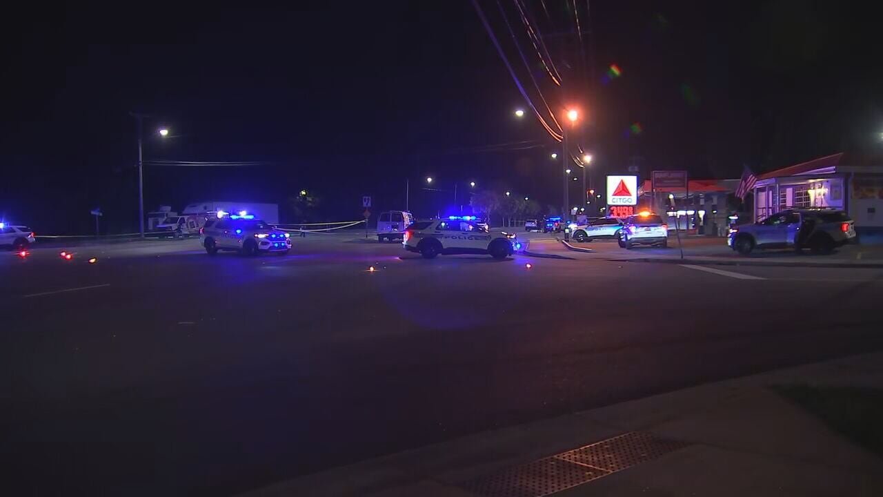 Medic: Man Killed in North Charlotte Car Crash