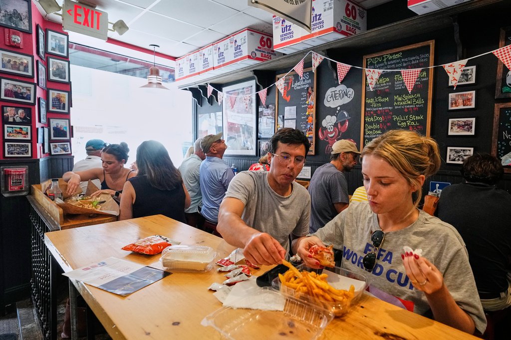 World Cup 2026 tourists are obsessed with American fast food and Texas BBQ: Here’s what they’re eating