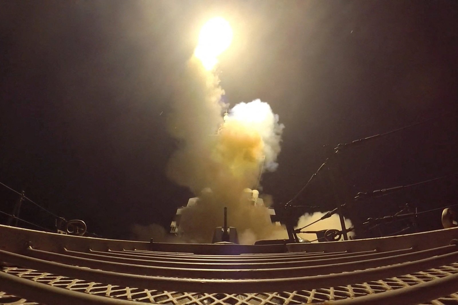 Explosions Rock Iran as US Finishes New Strike Wave