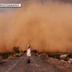 Meteorologist-in-the-making captures senior photos in Arizona dust storm