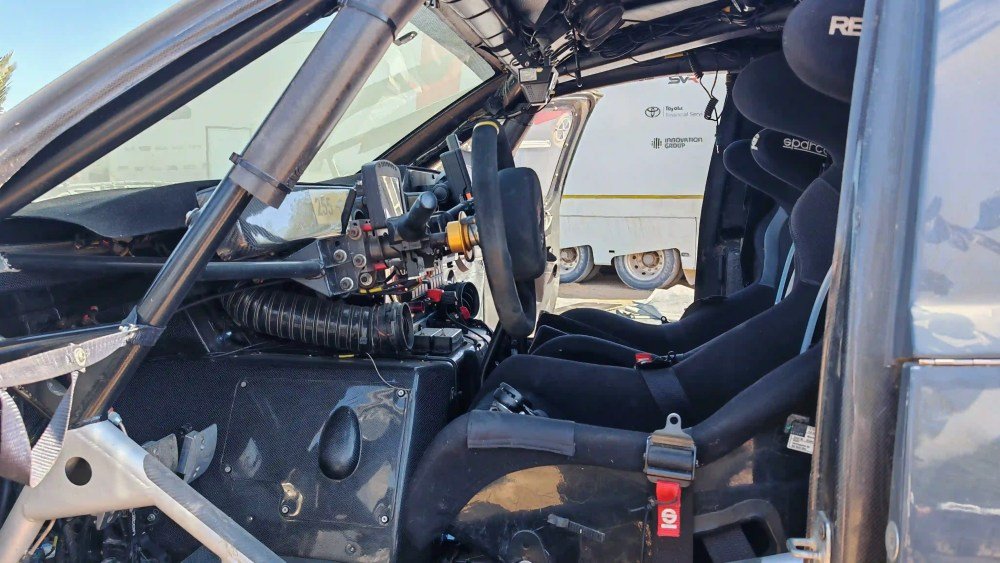 Guy Botterill Soars in a Dakar Hilux
