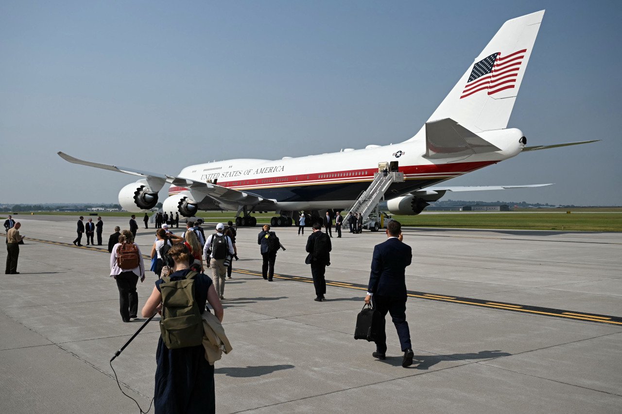 Trump Seeks New Air Force One for Presidential Library – Not Finalized