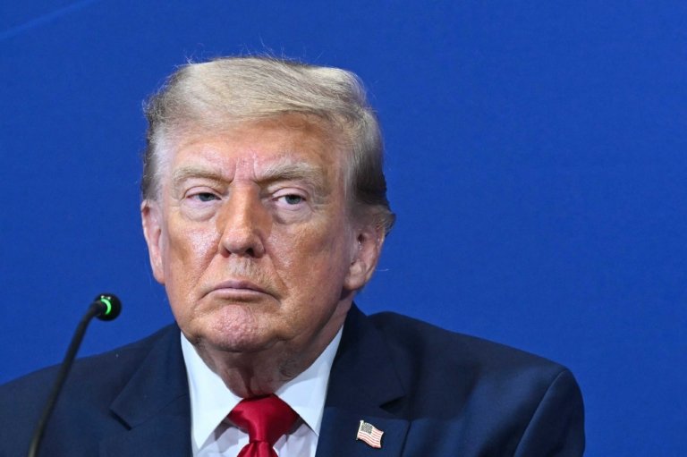 Trump Shifts Focus to Campaign Issues at Defense Tech Event